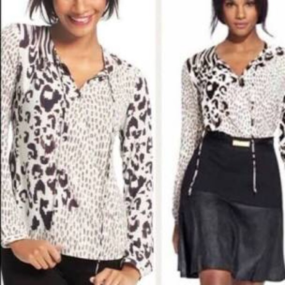 Cabi Skin Print Wrap Top Size M